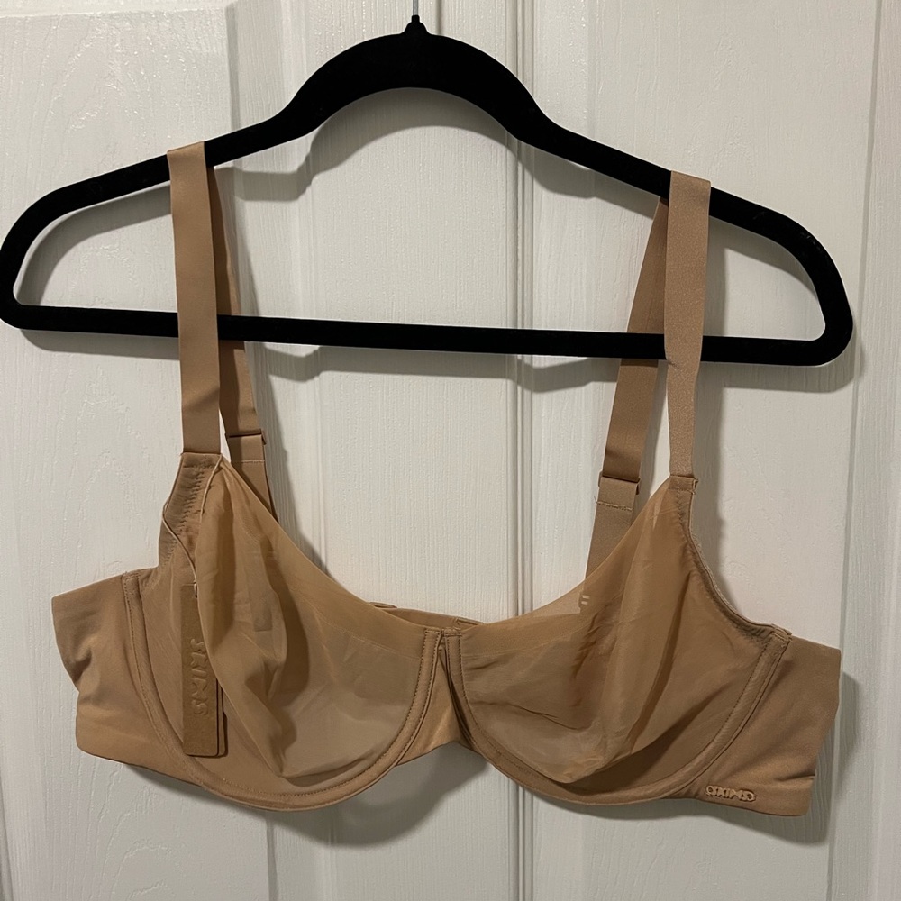 SKIMS Demi Unlined Bra